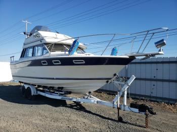  Salvage Bayliner Boat W Trl