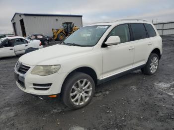  Salvage Volkswagen Touareg