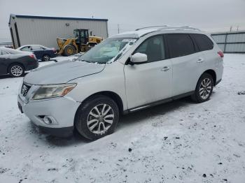  Salvage Nissan Pathfinder