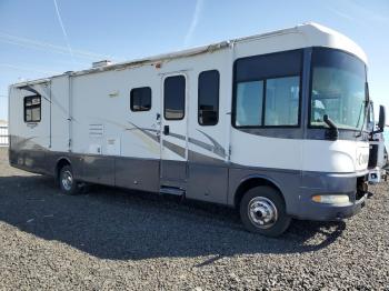  Salvage Workhorse Custom Cha Motorhome