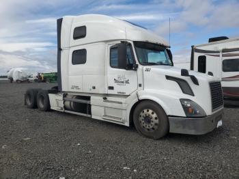  Salvage Volvo Vn