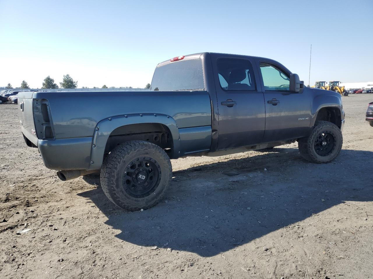 GMC Sierra K2500 Heavy Duty Image 10