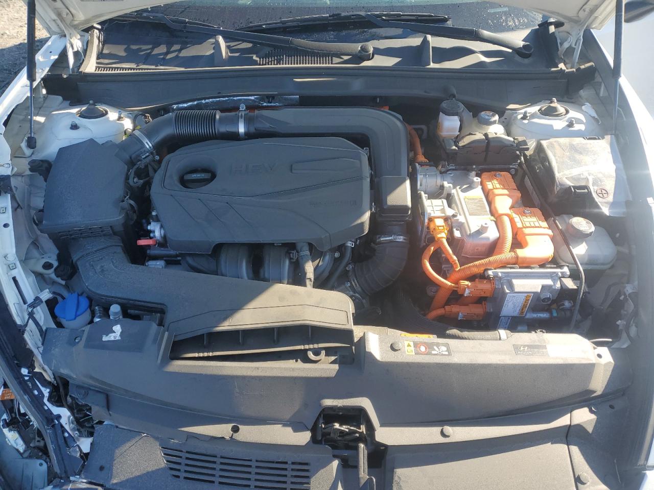 Hyundai SONATA Hybrid Image 10