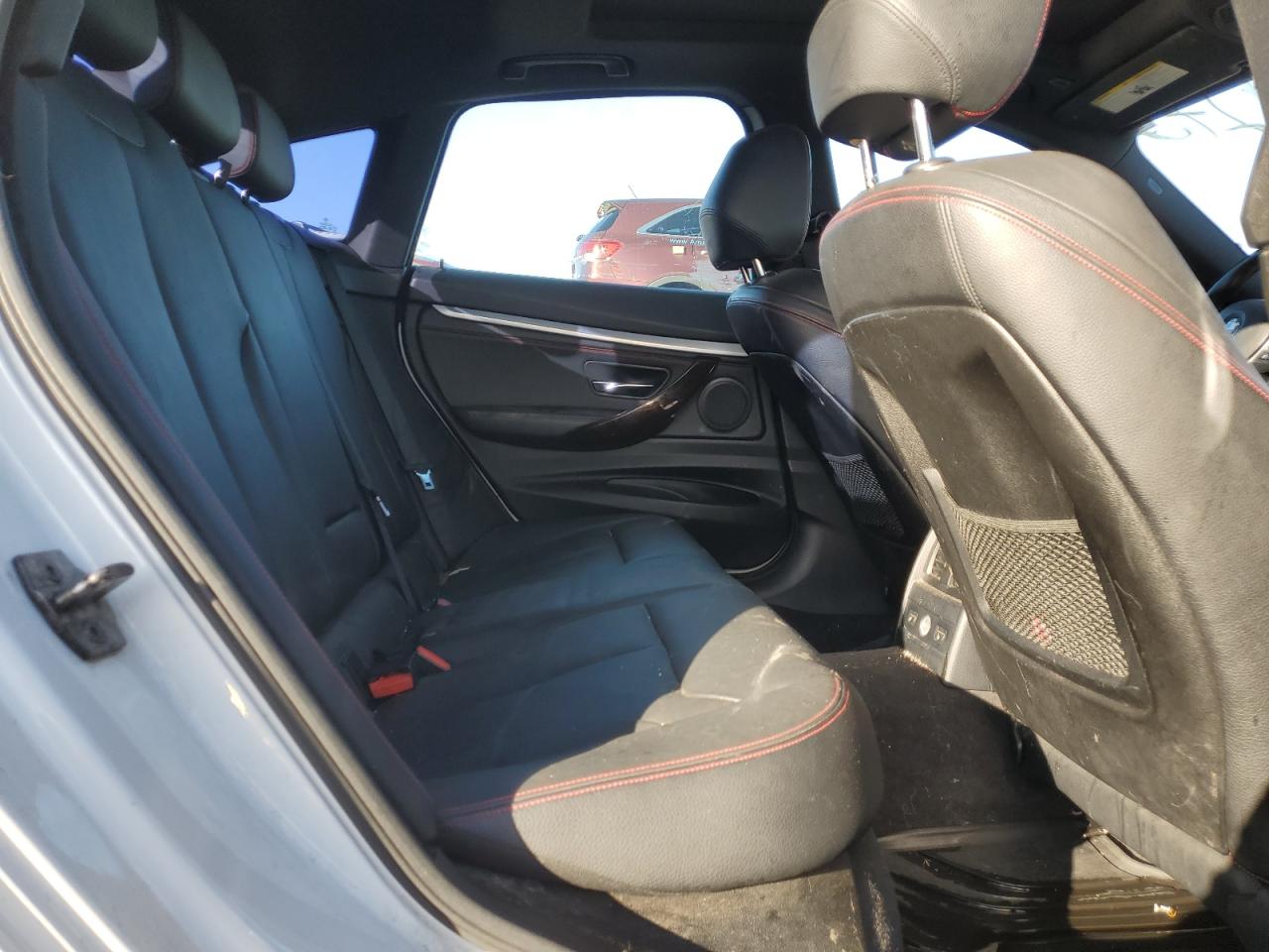 BMW 3 Series Xigt Image 9