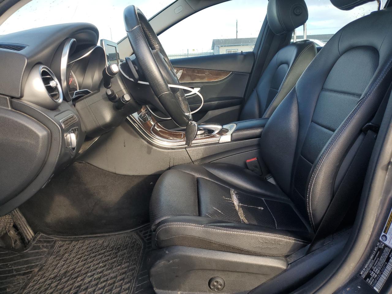 Mercedes-Benz C-Class 300 4matic Image 12