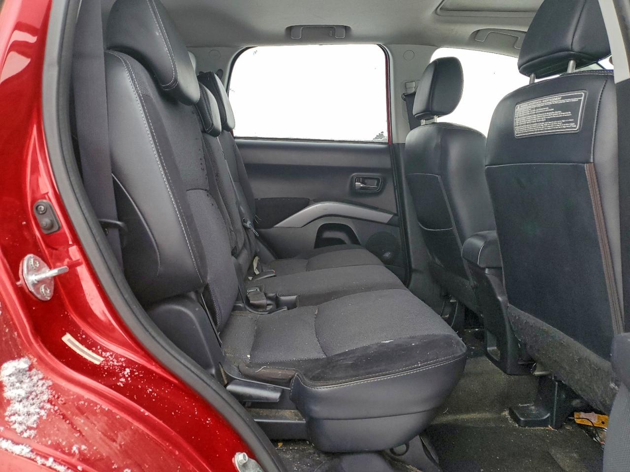 Mitsubishi Outlander Se Image 13