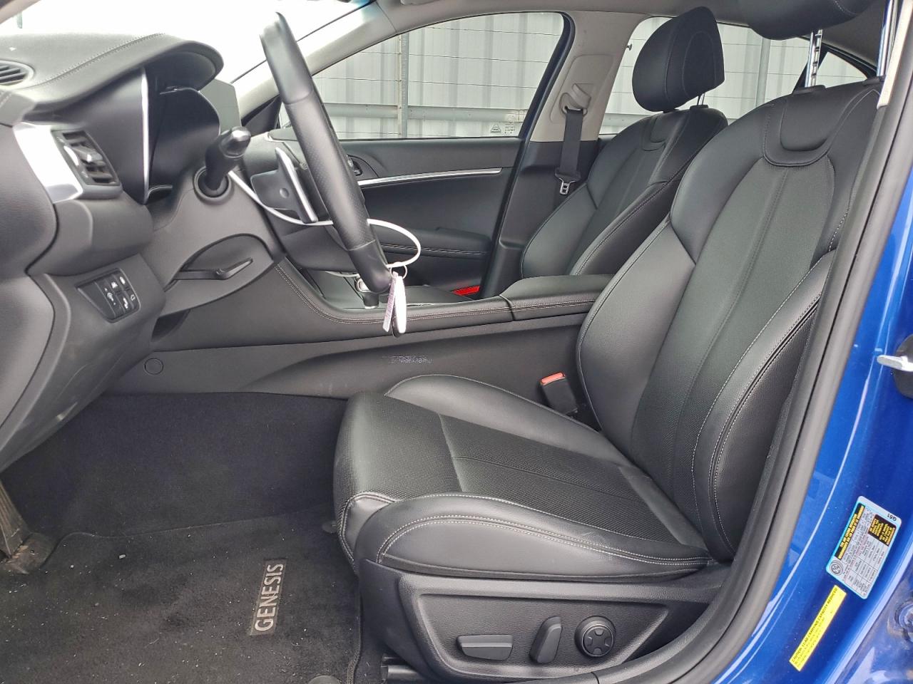 Genesis G70 Image 12