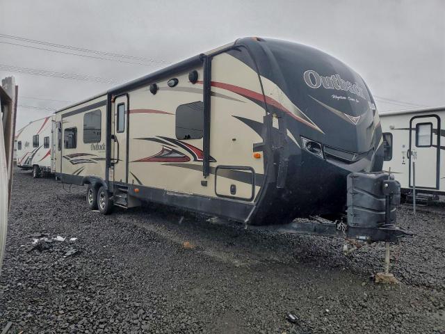  Salvage Outback Fifth Whee