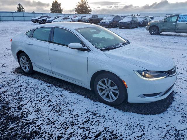 Chrysler 200 Limited Image 5