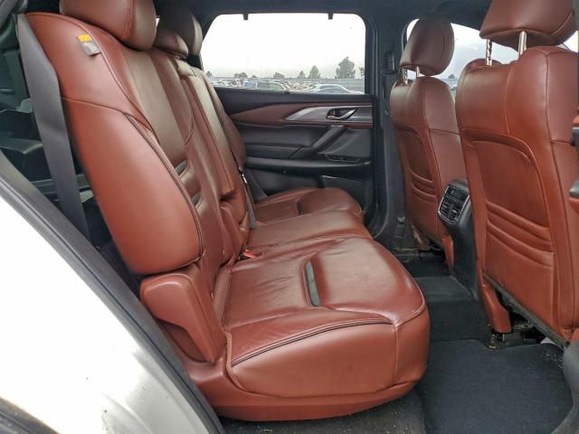 Mazda Cx Signature Image 11