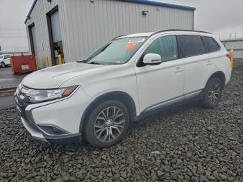  Salvage Mitsubishi Outlander