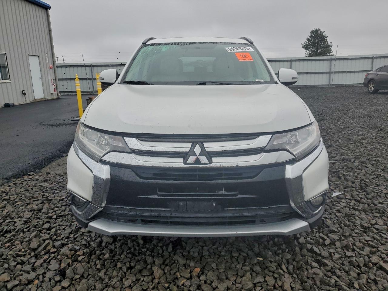Mitsubishi Outlander Se Image 10