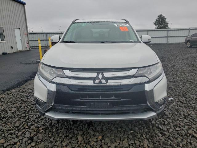 Mitsubishi Outlander Se Image 10