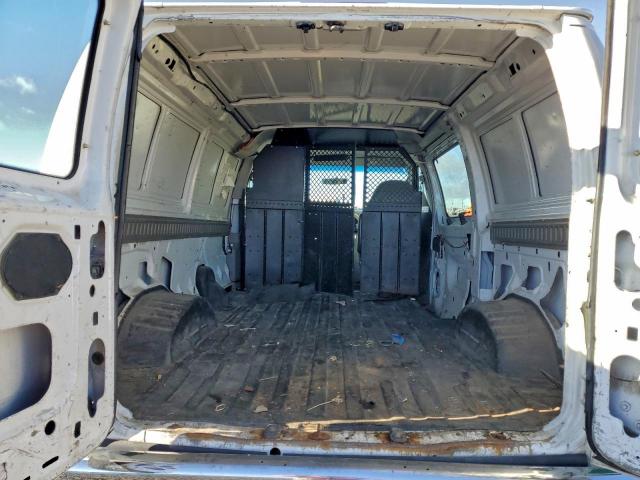 Ford Econoline E250 Van Image 12