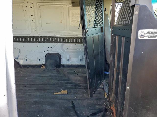 Ford Econoline E250 Van Image 6