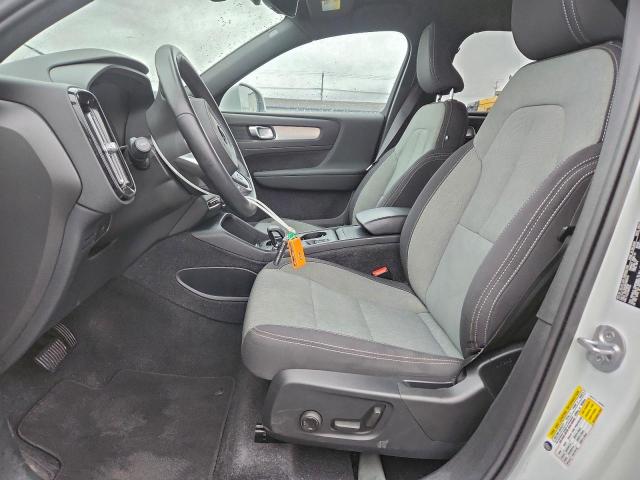 Volvo Xc40 Core Core Image 4