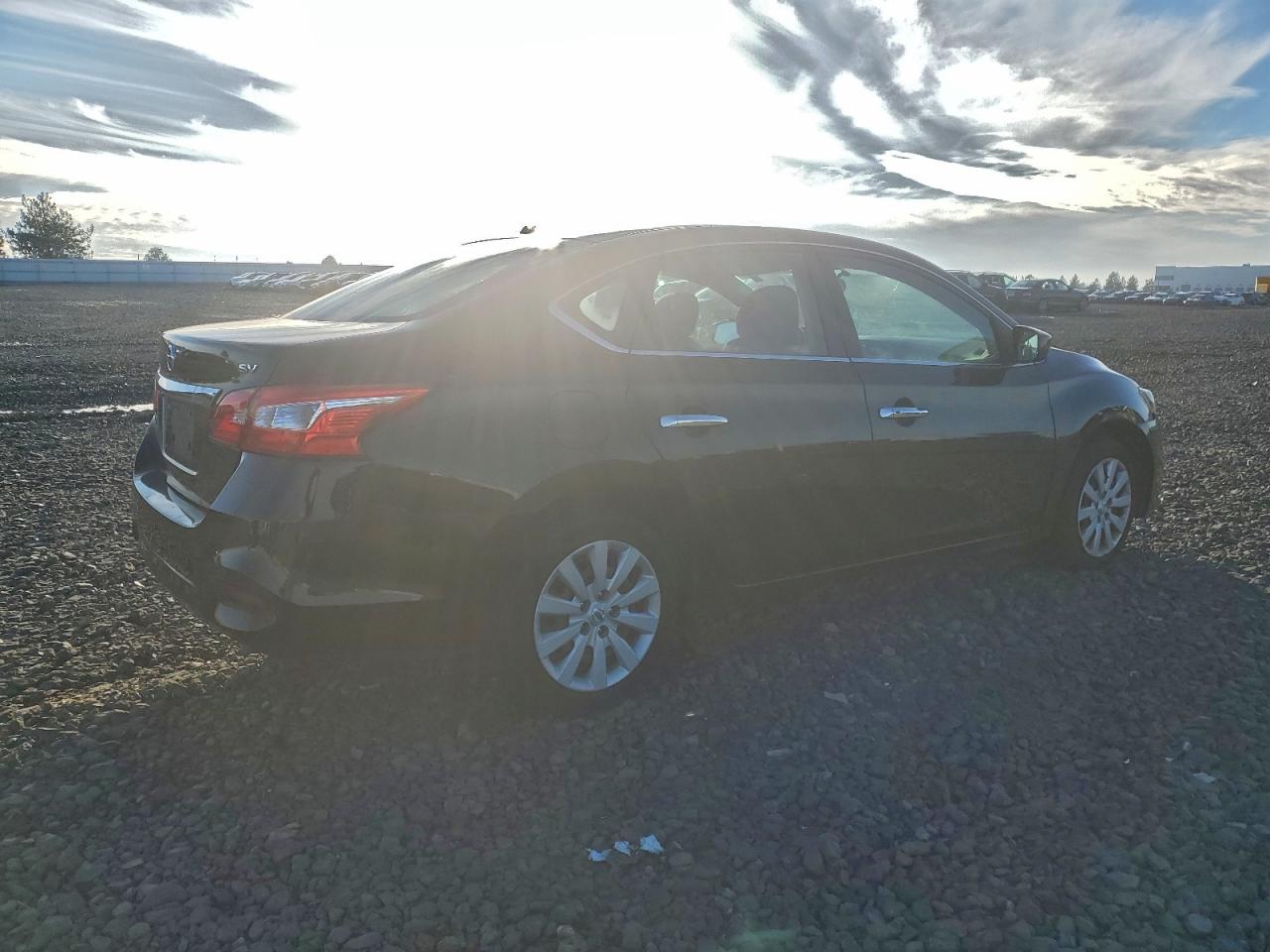 Nissan Sentra S Image 8