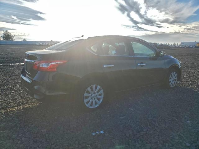 Nissan Sentra S Image 8