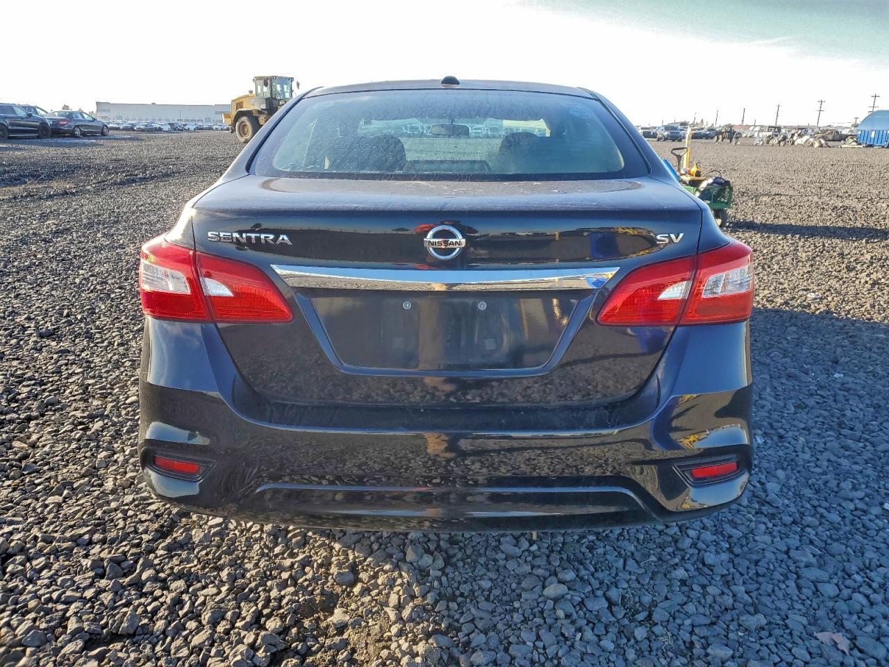 Nissan Sentra S Image 9