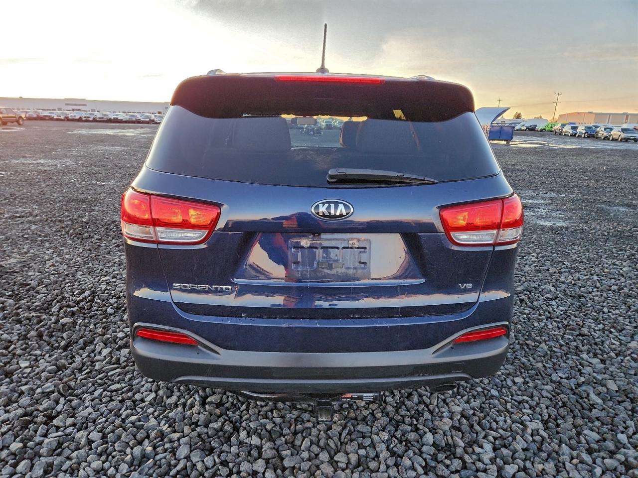 Kia Sorento Lx Image 3