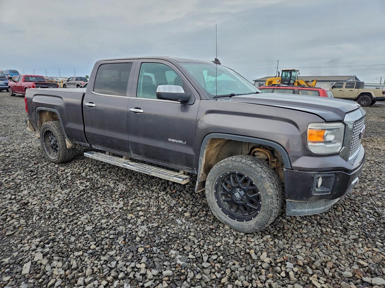 GMC Sierra K1500 Denali Image 3