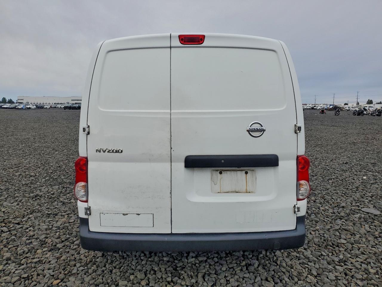 Nissan Nv 2.5s Image 11