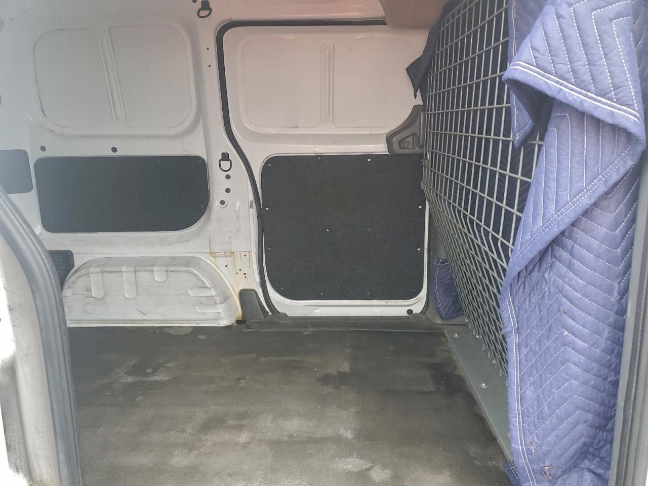 Nissan Nv 2.5s Image 10